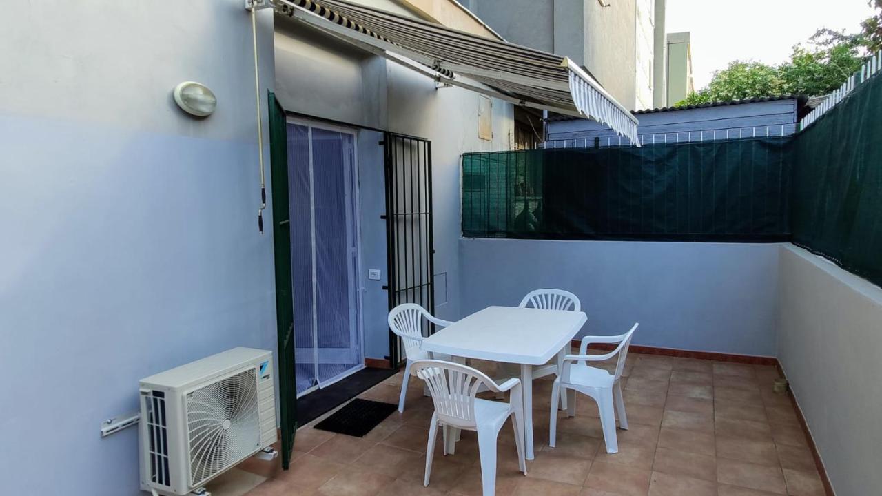 Karina, To The Beach With Terrace And Private Parking 사보나 외부 사진